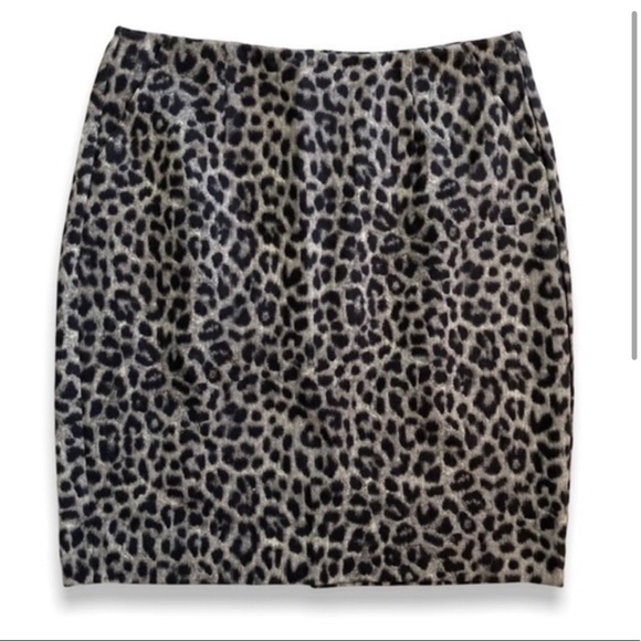 CAbi Leopard Jungle Grey Neutral Animal Print Exposed Zipper Skirt with Pockets - Picture 2 of 13